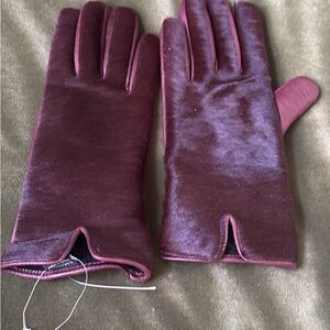 Elegant Burgundy Leather Gloves